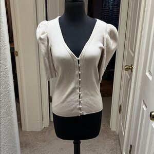 New Express Cream Ribbed Knit Button Up Top NWT Size Medium